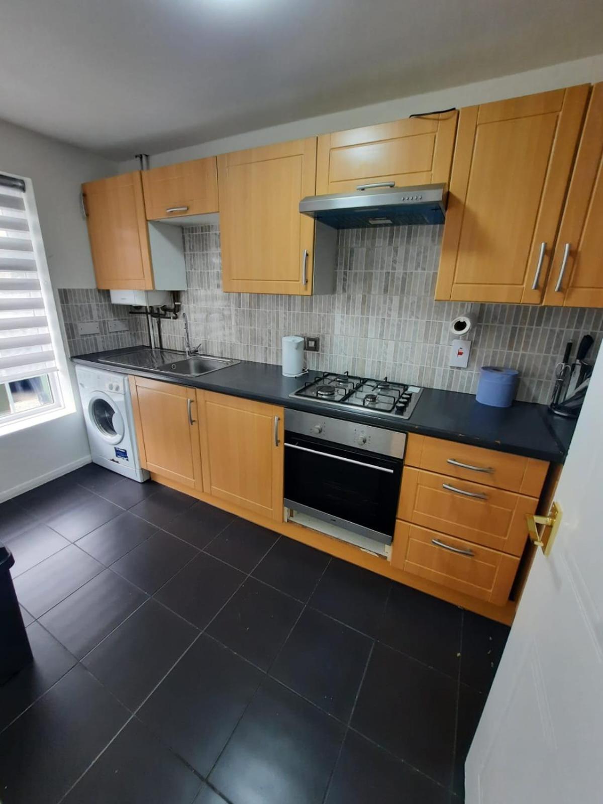 Two Bedroom Luxury House Thamesmead  Exterior photo